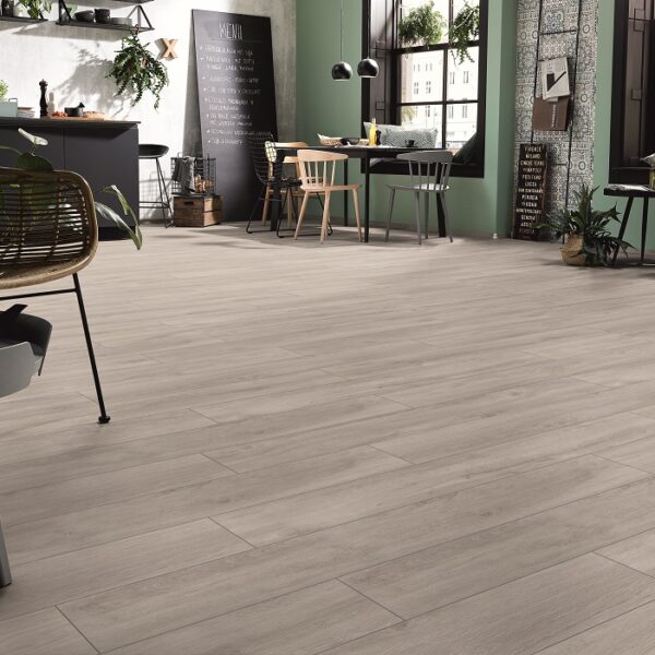 D4956_krono_prestige_roble_grand_gray_στρατη_laminates_θεσσαλονικη